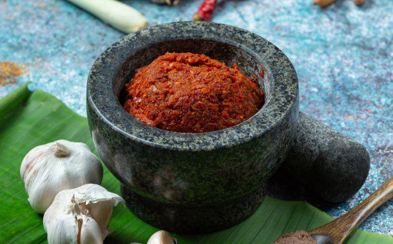 gambar bumbu merah (freepik.com/jcomp)