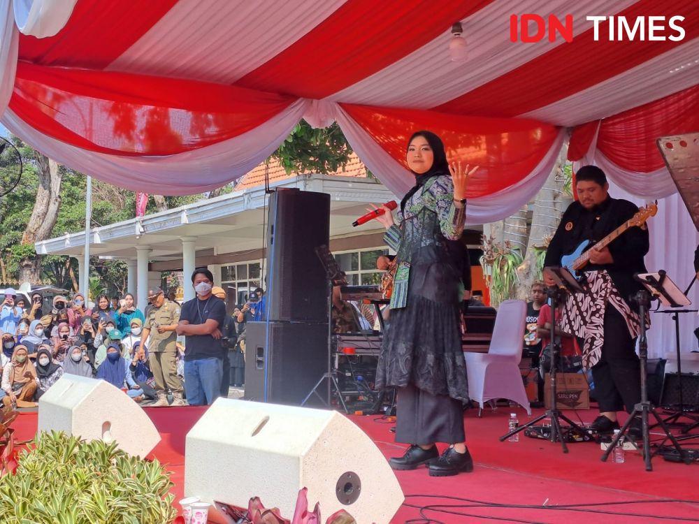 Salma Idol Ramaikan Peringatan Hari Lahir Pancasila di Grahadi