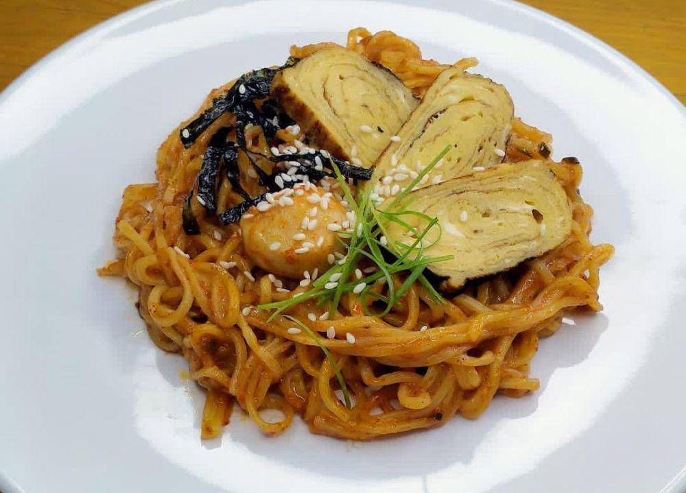 Mie Hot Daebak (instagram.com/miehot.daebak)