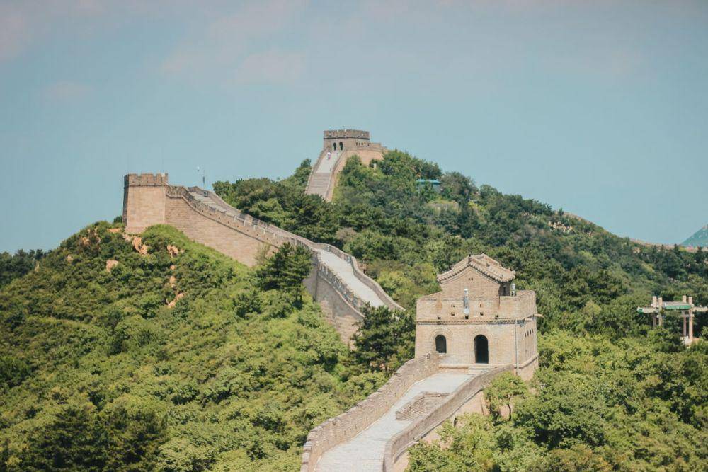Tembok besar China (pexels.com/mackenziryder)