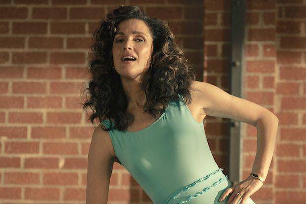 Rose Byrne dalam serial Physical (dok. Apple TV+/Physical)