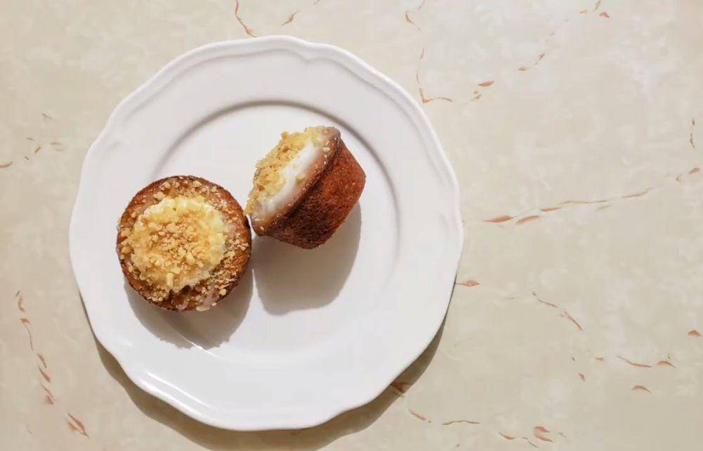 Peanut financier with coconut cream. (YouTube.com/T's Learning Pastry)