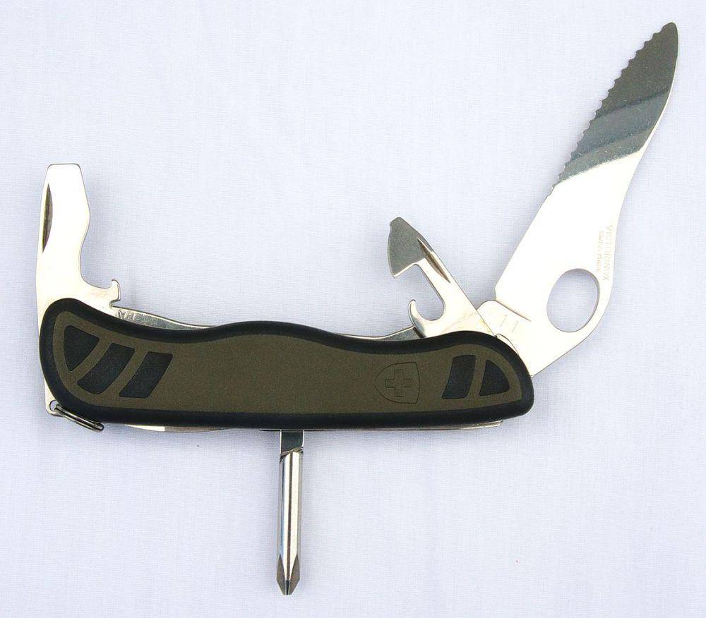 potret pisau lipat Swiss Army dari model Swiss Soldier's Knife 08 (commons.wikimedia.org/Andrew Toskin)