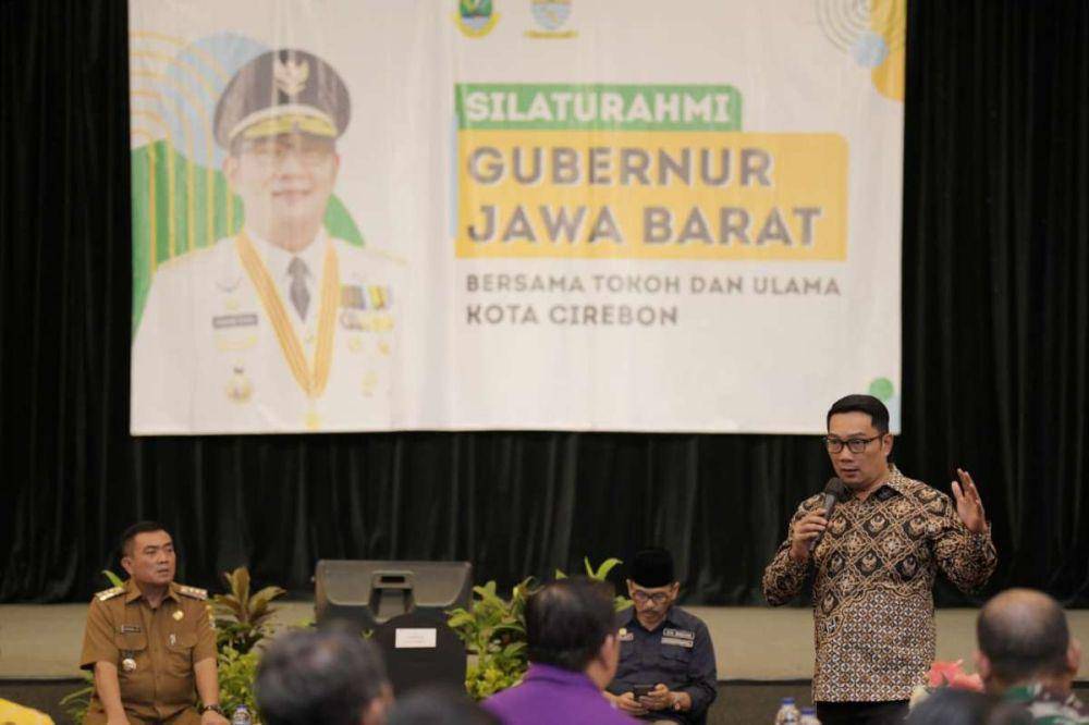 Ridwan Kamil dalam acara Silaturahmi Gubernur Jawa Barat bersama Tokoh dan Ulama Kota Cirebon (dok. jabarprov.go.id)