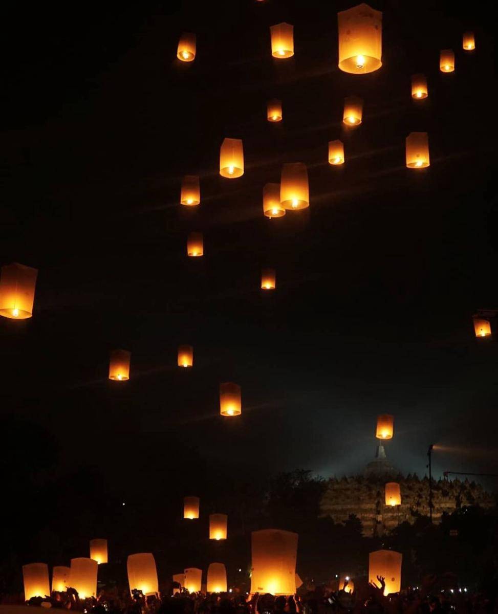 Festival Lampion Borobudur (instagram.com/reinhartps)