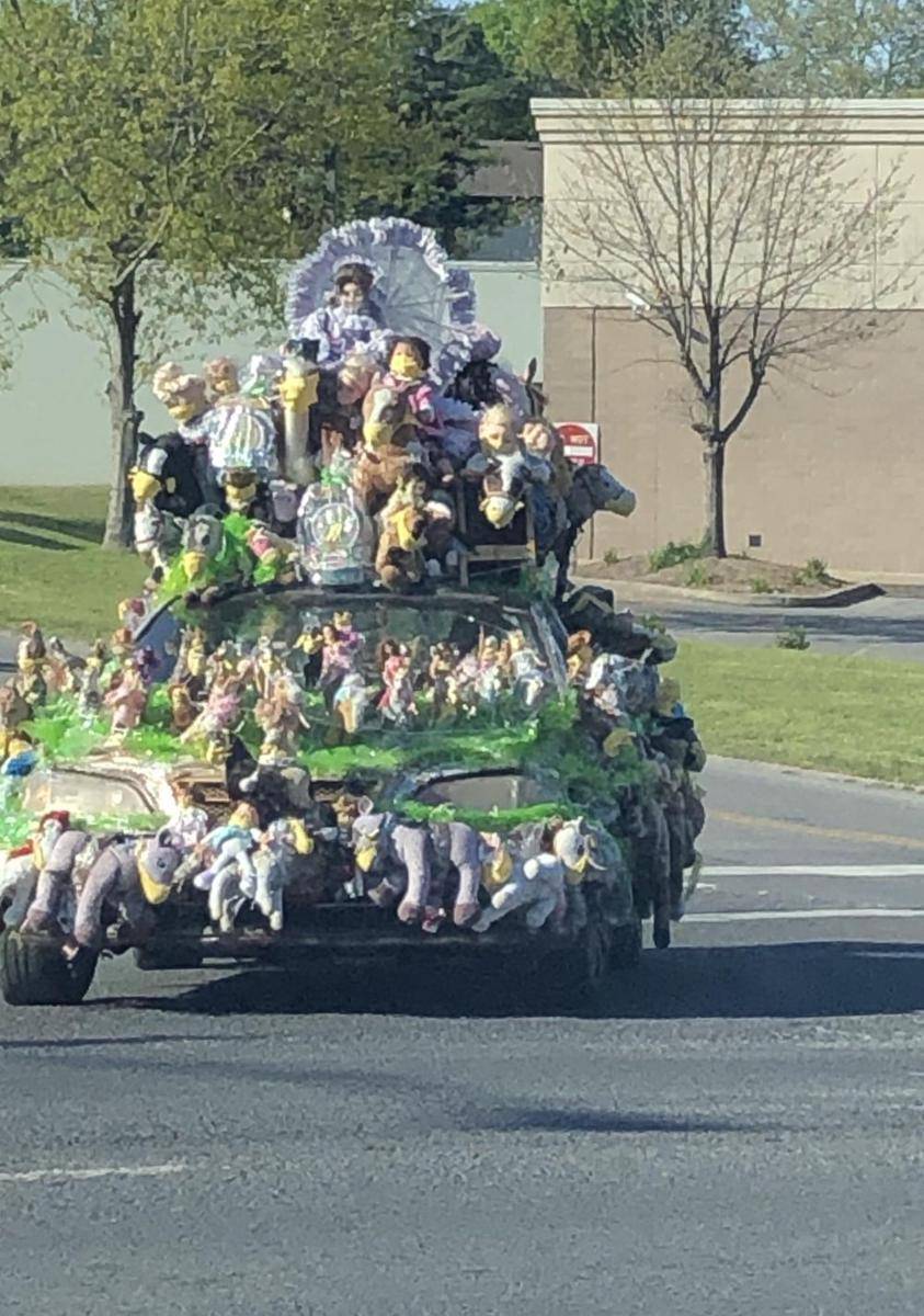 potret mobil desain creepy (reddit.com/user/sraemsemaj_)