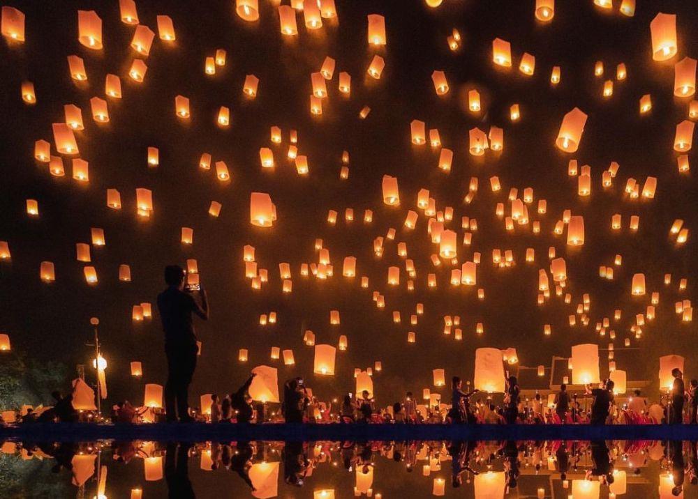 10 Festival Lampion Paling Indah di Dunia, Salah Satunya di Borobudur