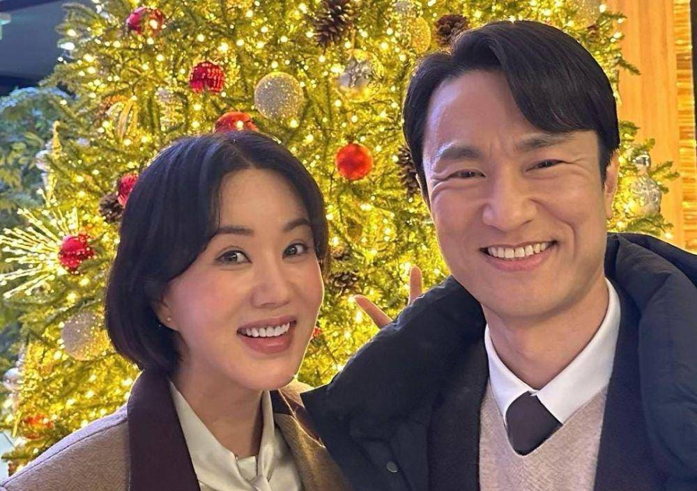Uhm Jung Hwa dan Kim Byung Chul di drama Doctor Cha (instagram.com/umaizing)