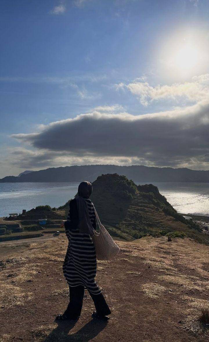 Feby Putri saat berada di Lombok (instagram.com/ fbyputrinc)