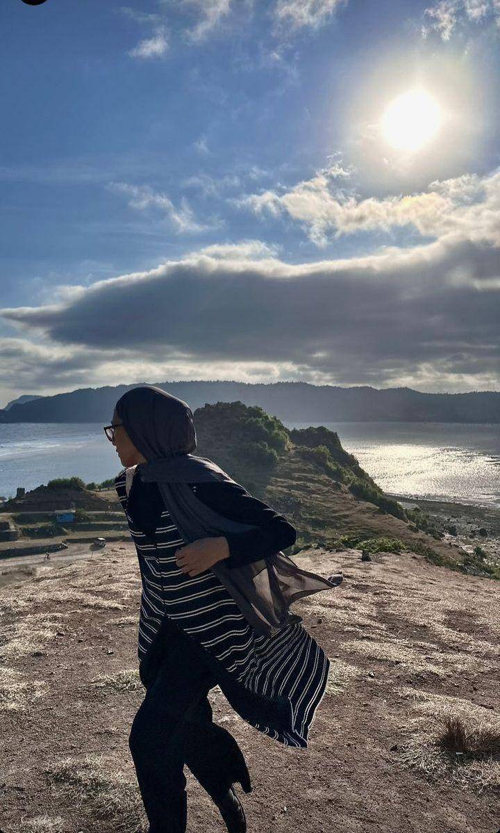 Feby Putri saat berada di Lombok (instagram.com/ fbyputrinc)