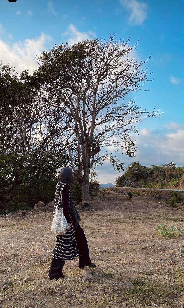 Feby Putri saat berada di Lombok (instagram.com/ fbyputrinc)