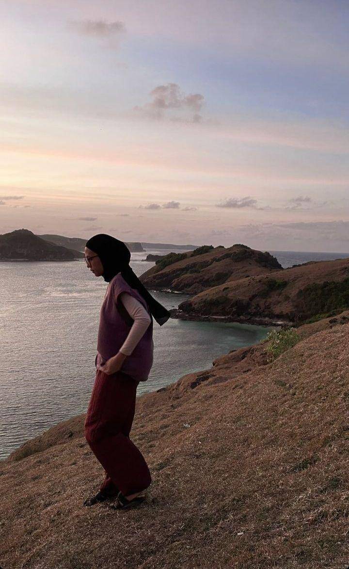 Feby Putri saat berada di Lombok (instagram.com/ fbyputrinc)