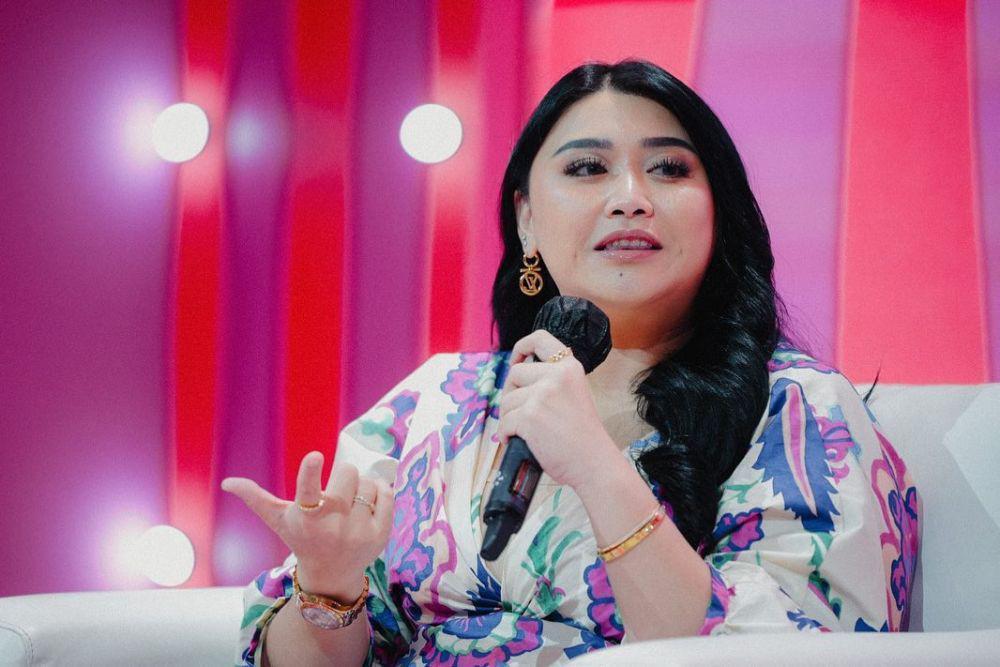 Beauty talk dengan Clarissa Putri dan Shima Parawathy berjudul 'Behind the Glam: Unveliling the Beauty Industry' di BeautyFest Asia 2023 pada Jumat (2/06/2023) di Ritz-Carlton Pacific Place (instagram.com/beautyfest.asia)