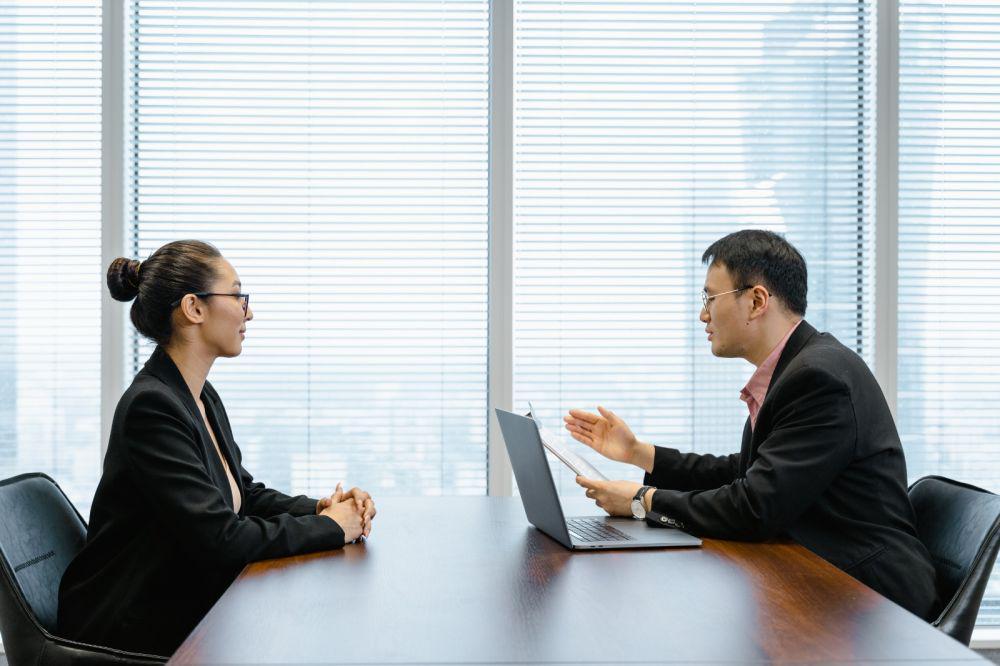 5 Cara Profesional Minta Naik Gaji ke Atasan, Berani Coba?