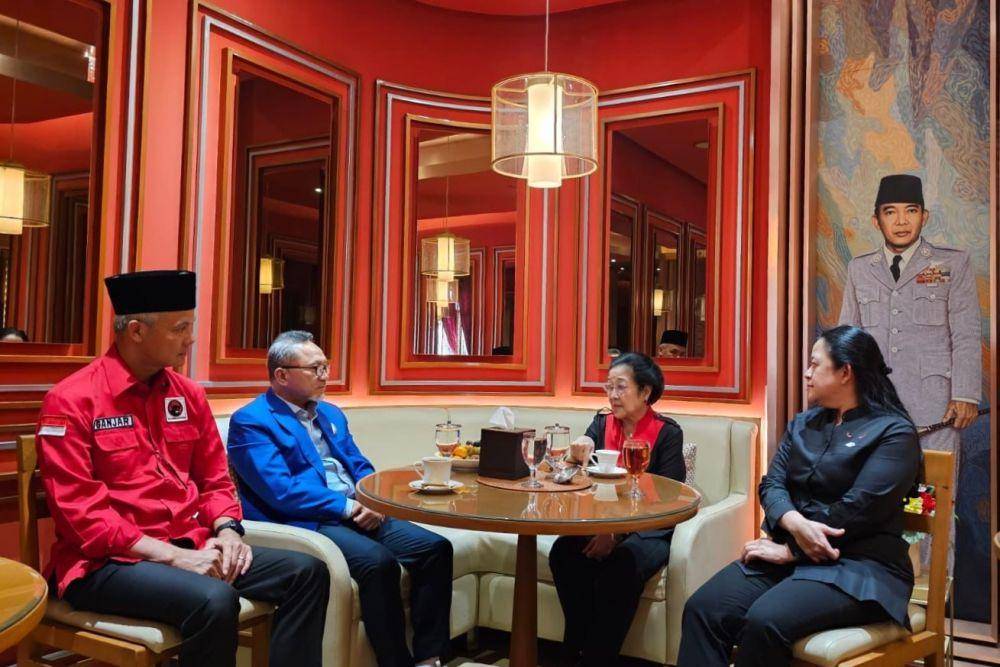 Ganjar Pranowo ikut dalam pertemuan Ketum PDIP, Megawati Soekarnoputri dan Ketum PAN, Zulkifli Hasan (dok. PDIP)