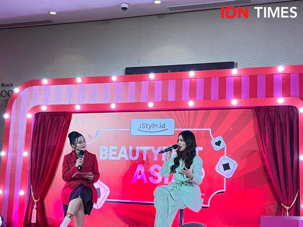 Talkshow 'Beauty in Art: Unveiling Inner Creativity' oleh BeautyFest Asia 2023 by Popbela.com. (2/5/2023) (IDNTimes/Dina Fadillah Salma)