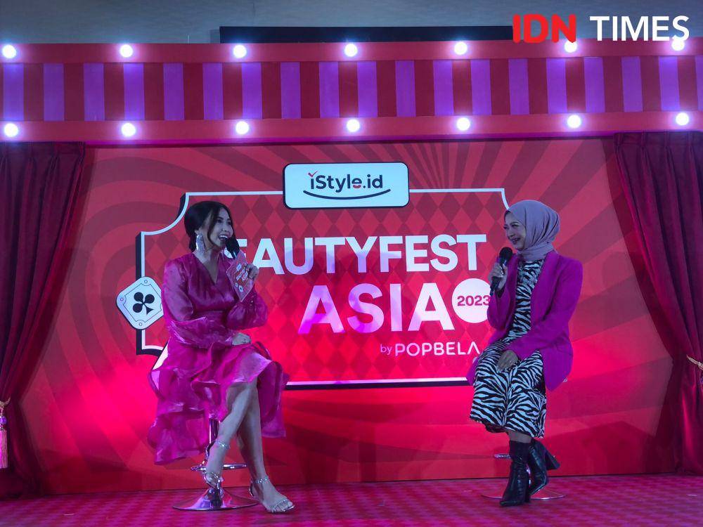 Beauty talk dengan Cyntia Ucing berjudul 'Beauty Activism: Making a Difference'' di BeautyFest Asia 2023 pada Jumat (2/06/2023) di Ritz-Carlton Pacific Place (IDN Times/Nisa Zarawaki)