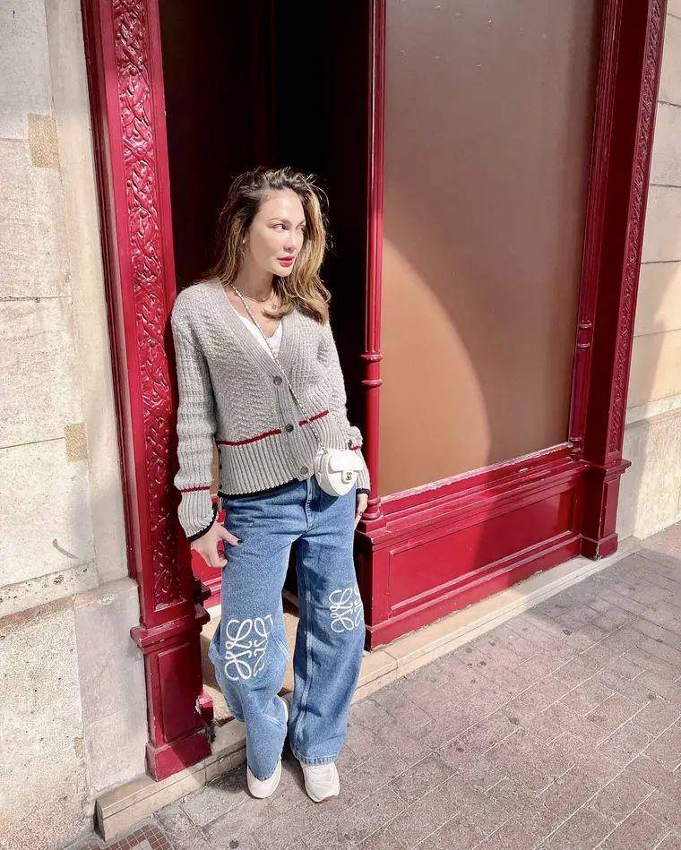 OOTD travelling ala Luna Maya (instagram.com/lunamaya)