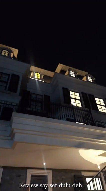 potret Fuji review rumah baru Raffi Ahmad (instagram.com/fuji_an)