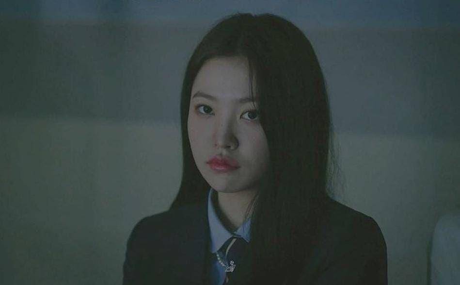 Yeri di drama Bitch and Rich (instagram.com/yerimiese)