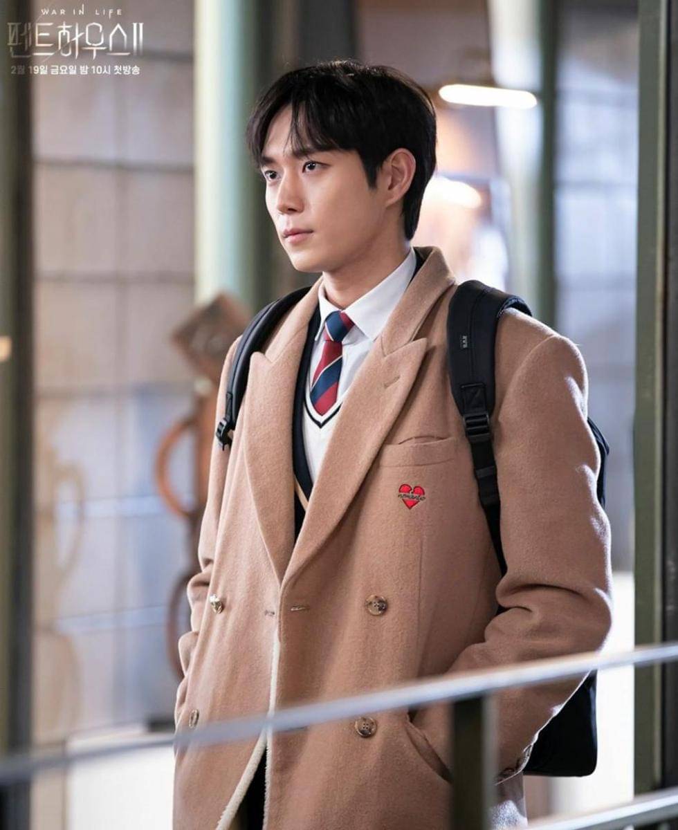 Kim Young Dae di drama Penthouse (instagram.com/sbsdrama.official)