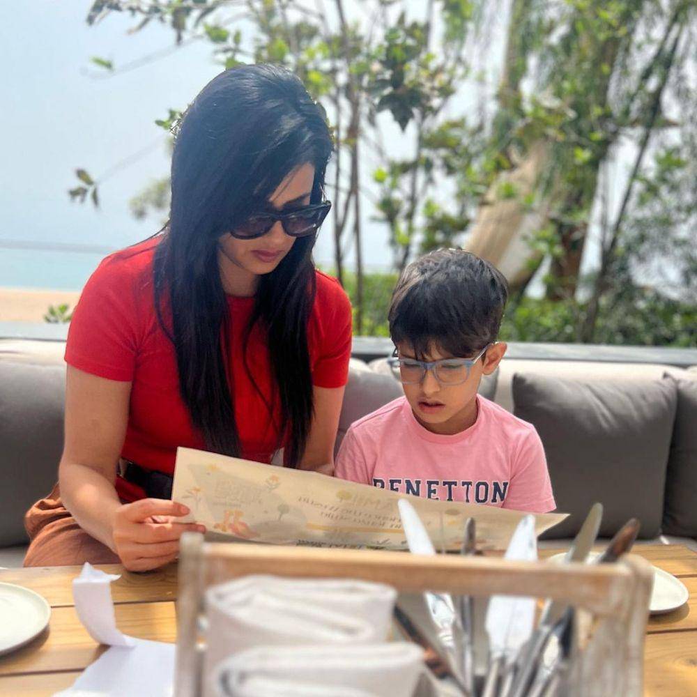 Shweta Tiwari dan putranya (instagram.com/shweta.tiwari)