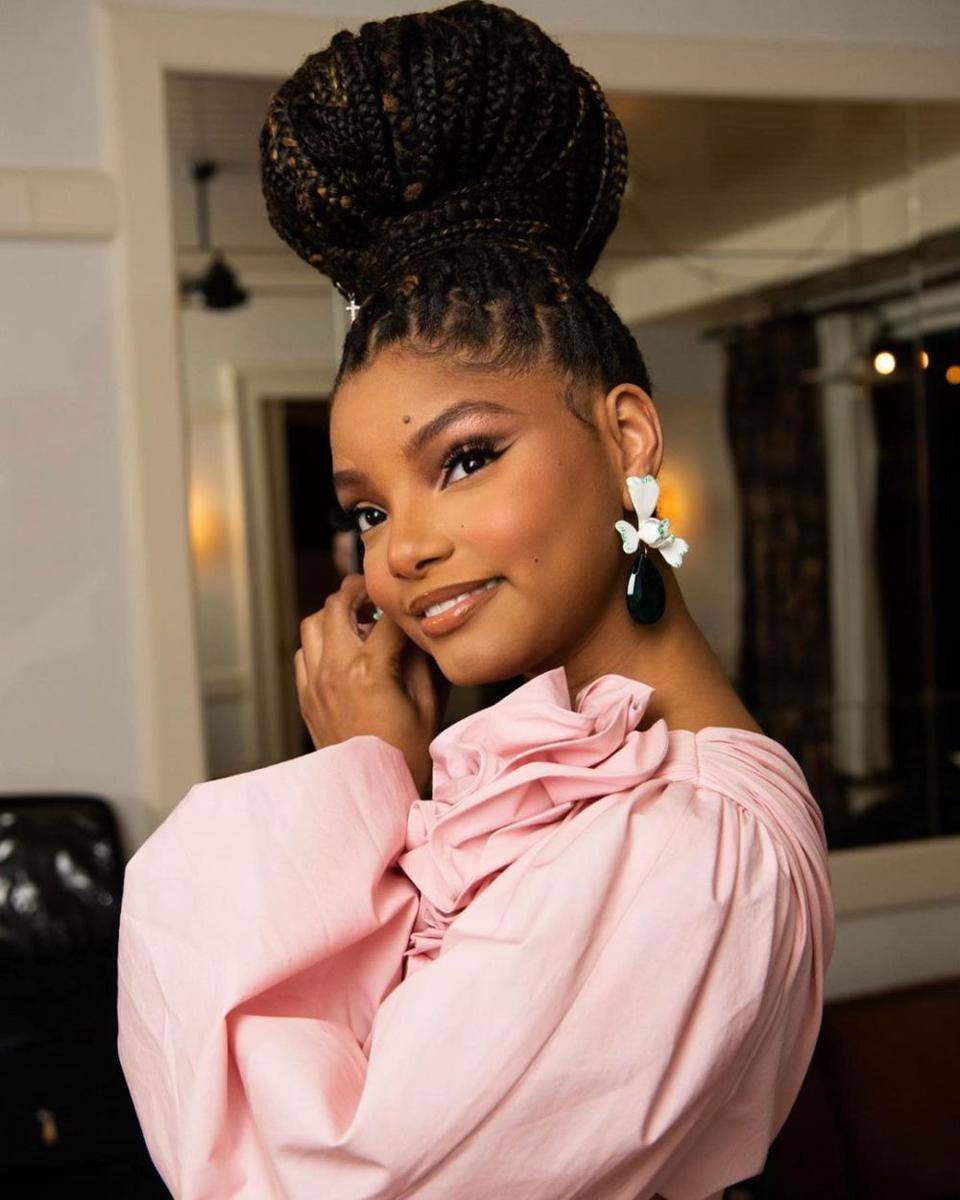 Potret Halle Bailey (instagram.com/hallebailey)