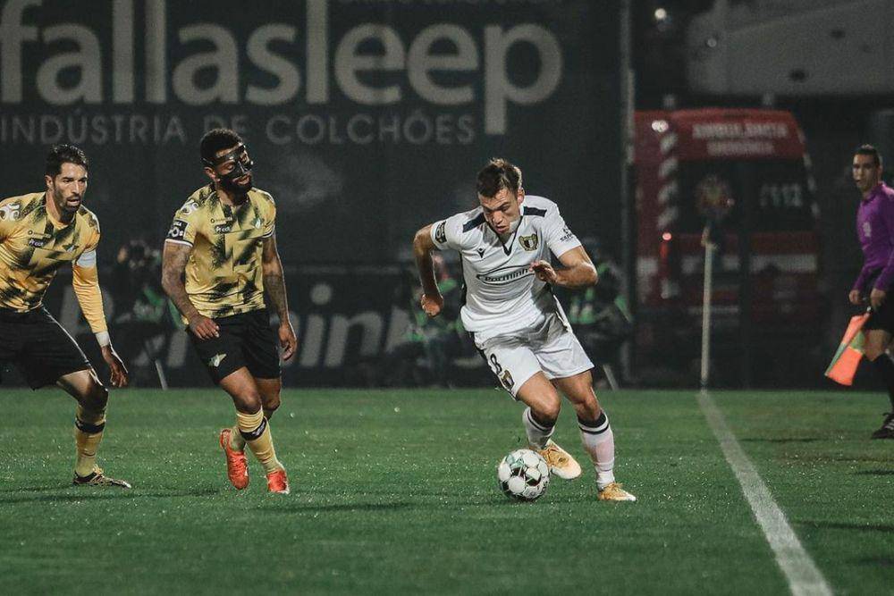 Famalicao merupakan klub pertama Ugarte di Benua Eropa. (instagram.com/ugartemanu)