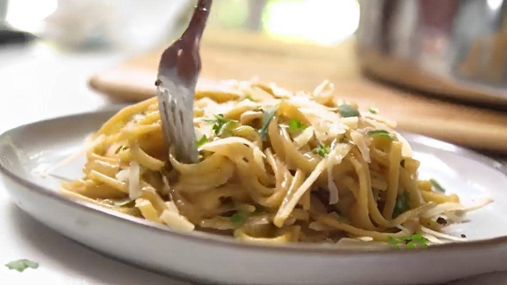 French spaghetti. (YouTube.com/HALAL NEVER IS HARM)