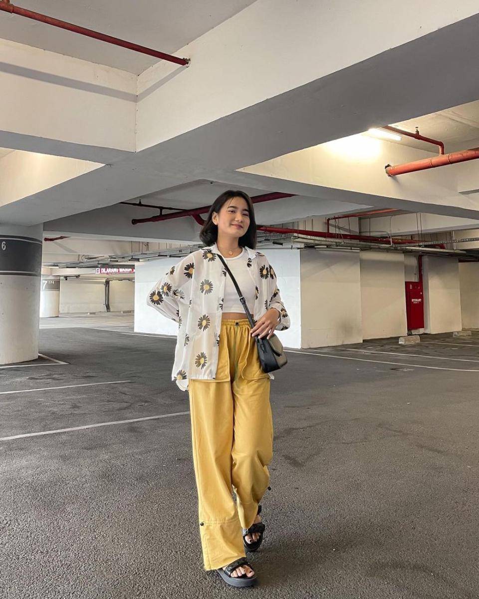 ide padu padan outfit floral ala Jesica Ceren (instagram.com/jesicaceren)