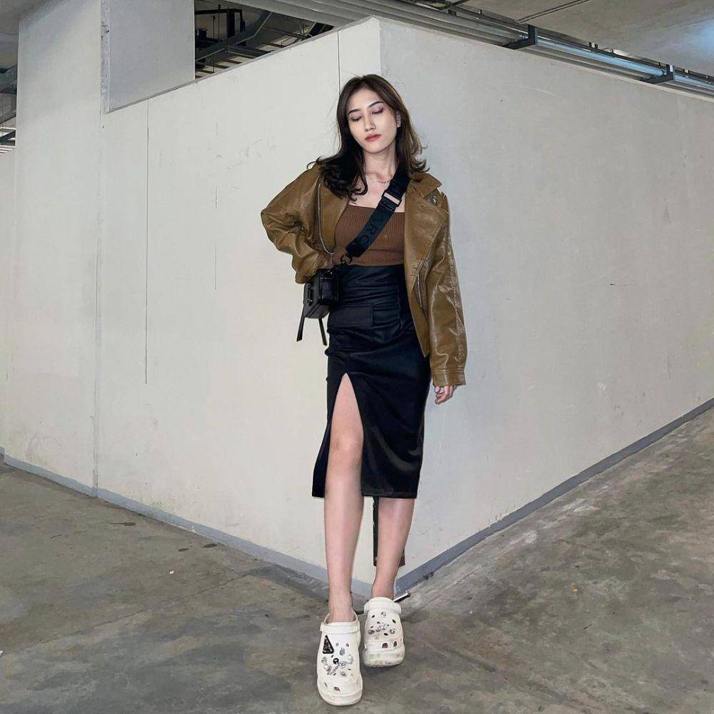 inspirasi outfit rok selebgram Nazwa Adinda (instagram.com/nazwaadinda_)