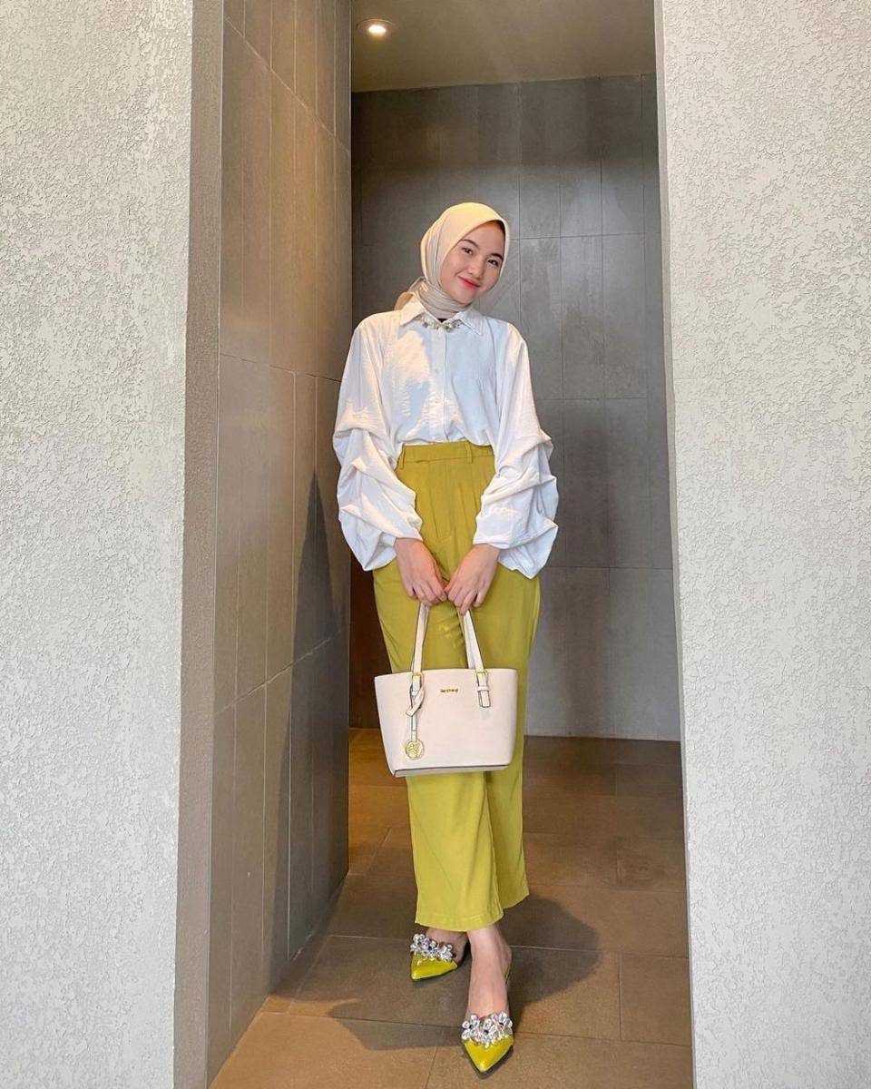 potret outfit ala Intan Ghazella (instagram.com/intanghazll_)