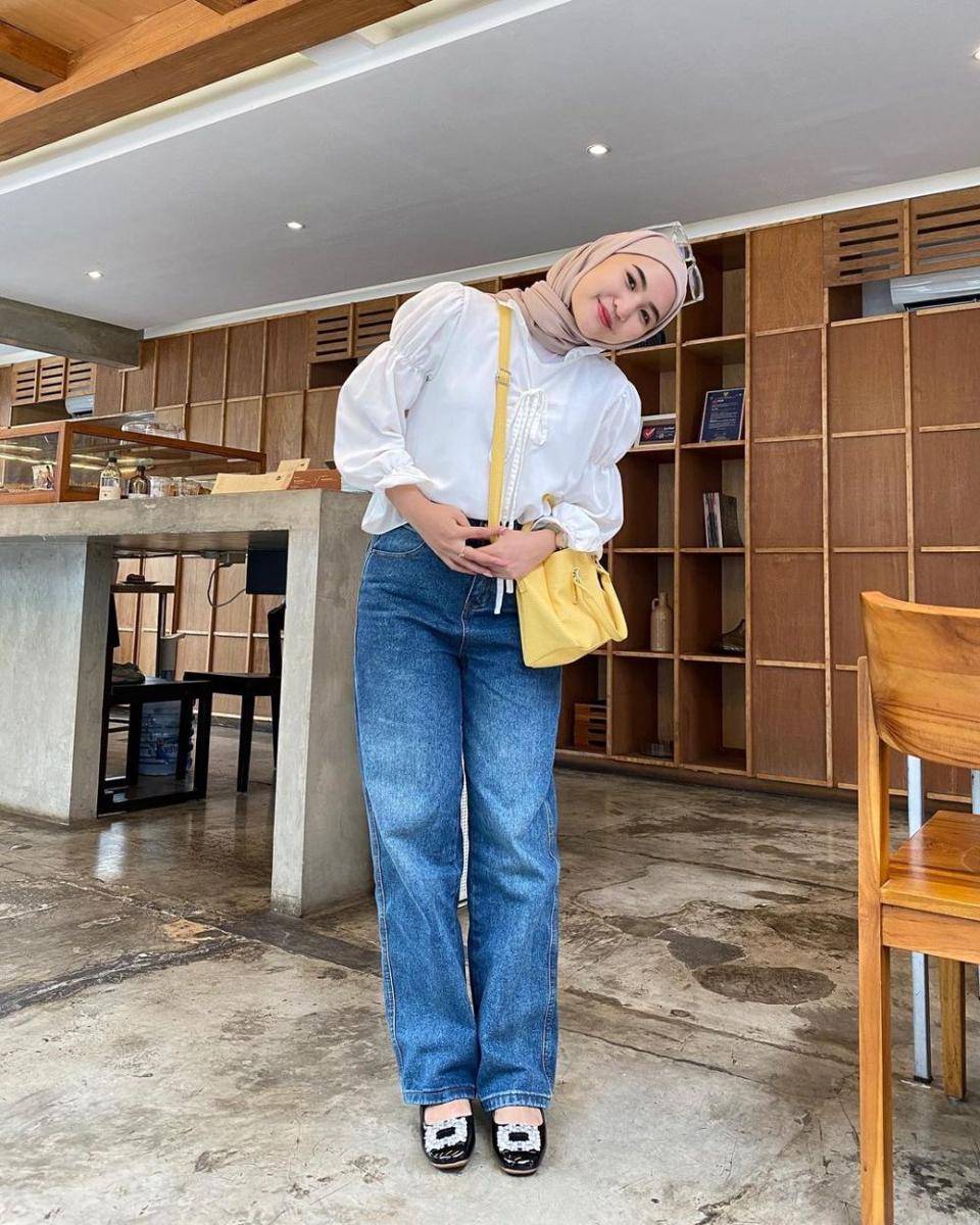 potret outfit ala Intan Ghazella (instagram.com/intanghazll_)