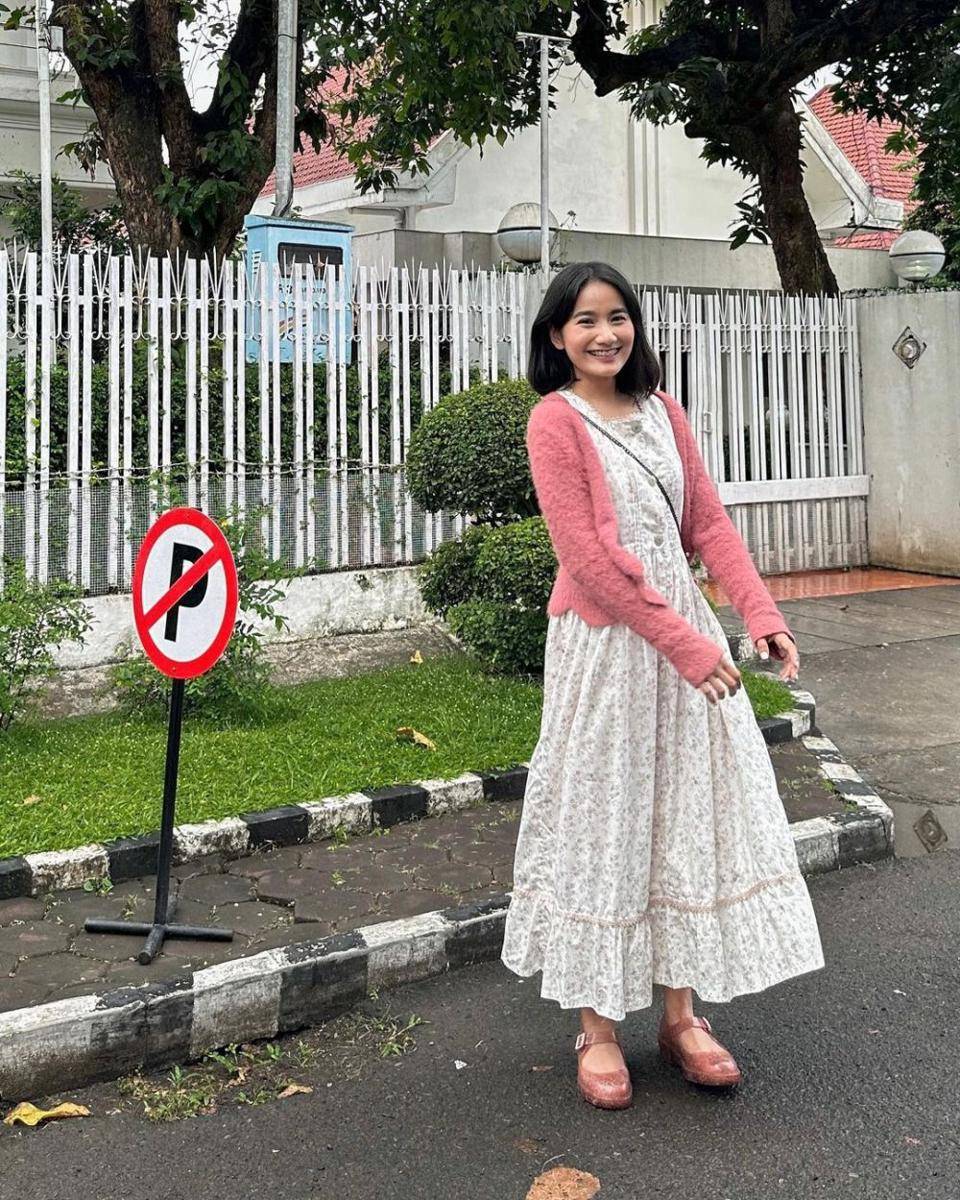 ide padu padan outfit floral ala Jesica Ceren (instagram.com/jesicaceren)