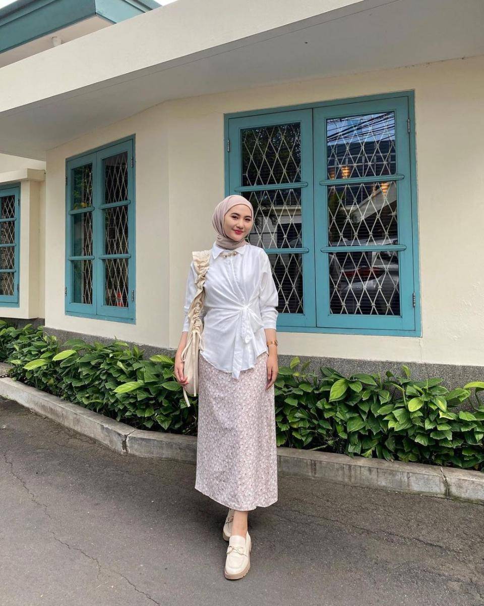 potret outfit ala Intan Ghazella (instagram.com/intanghazll_)