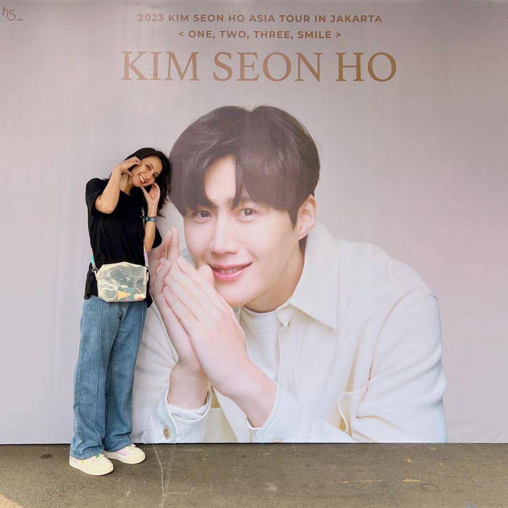 momen Clairine Christabel nonton fanmeeting Kim Seon Ho (instagram.com/clairineclay)