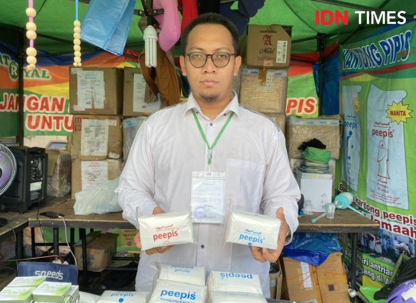 Melirik Bisnis Kantong Urine di Asrama Haji, Omzet Tembus Ratusan Juta