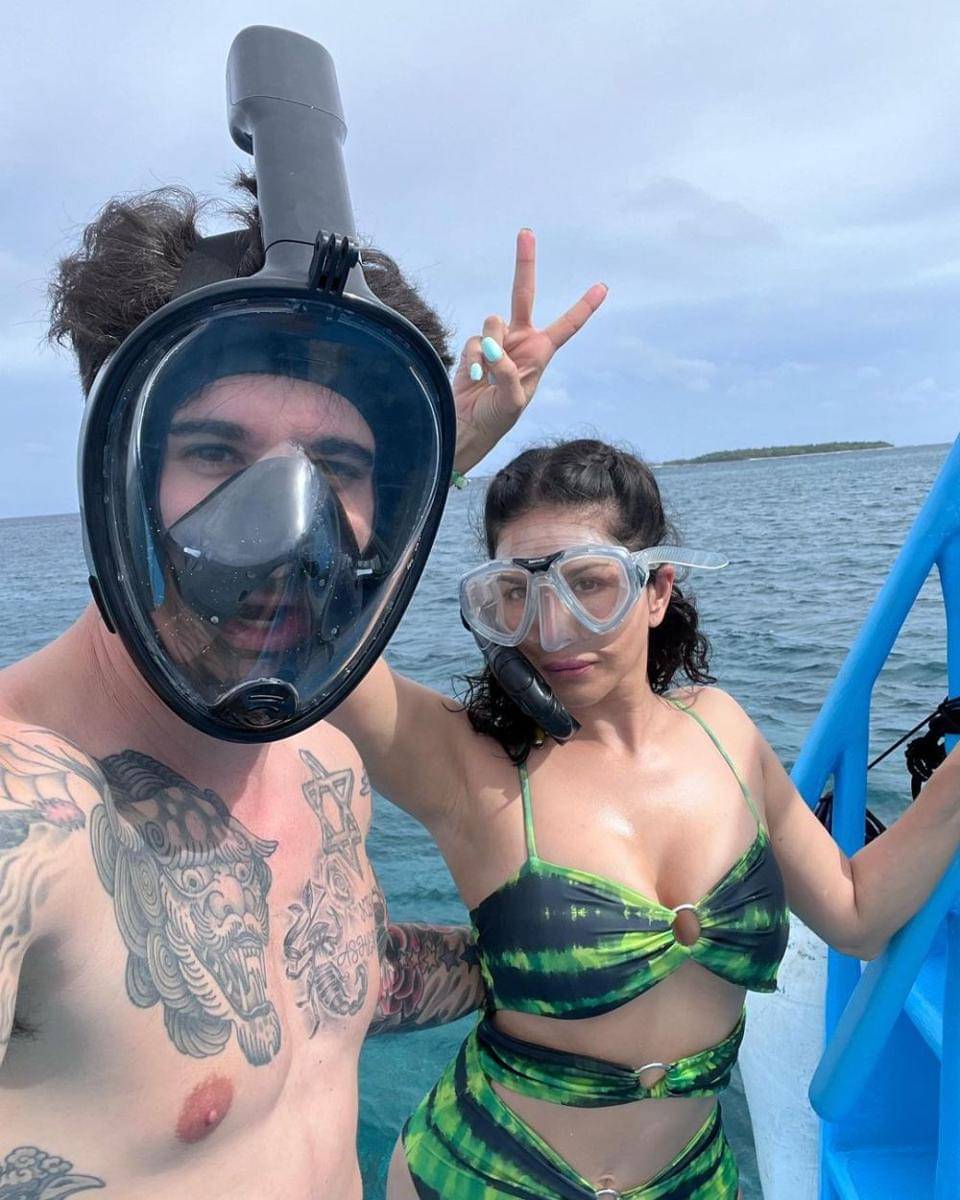 Sunny Leone dan suami (instagram.com/dirrty99)