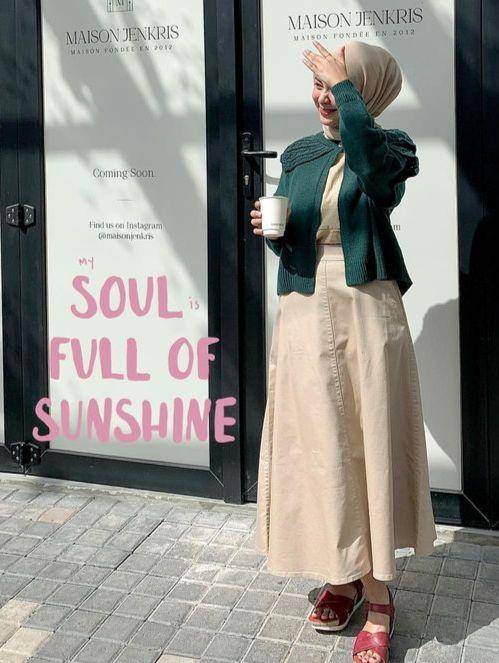 ootd hijab style simpel untuk nonton konser (instagram.com/diantyy.a)