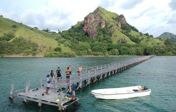 Pulau Manjarite (google.com/maps/irving Wullur)
