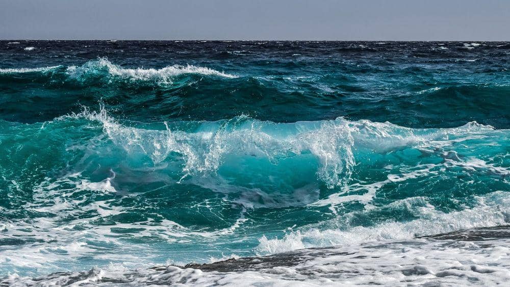 Do’s and Don’ts Liburan di Pantai Selatan, Utamakan Keselamatan!