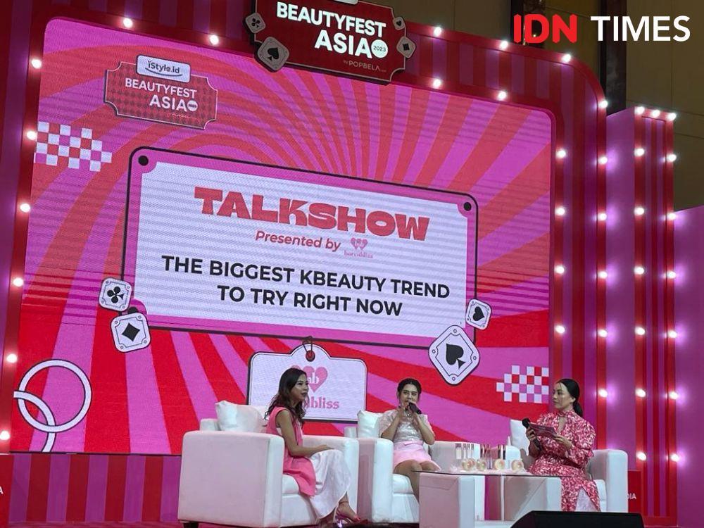 BeautyFest Asia 2023 by Popbela.com sesi 'The Biggest KBeauty Trend to Try Right Now by Barenbliss' (4/5/23) (IDNTimes/Dina Fadillah Salma)