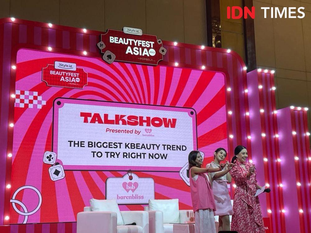 BeautyFest Asia 2023 by Popbela.com sesi 'The Biggest KBeauty Trend to Try Right Now by Barenbliss' (4/5/23) (IDNTimes/Dina Fadillah Salma)
