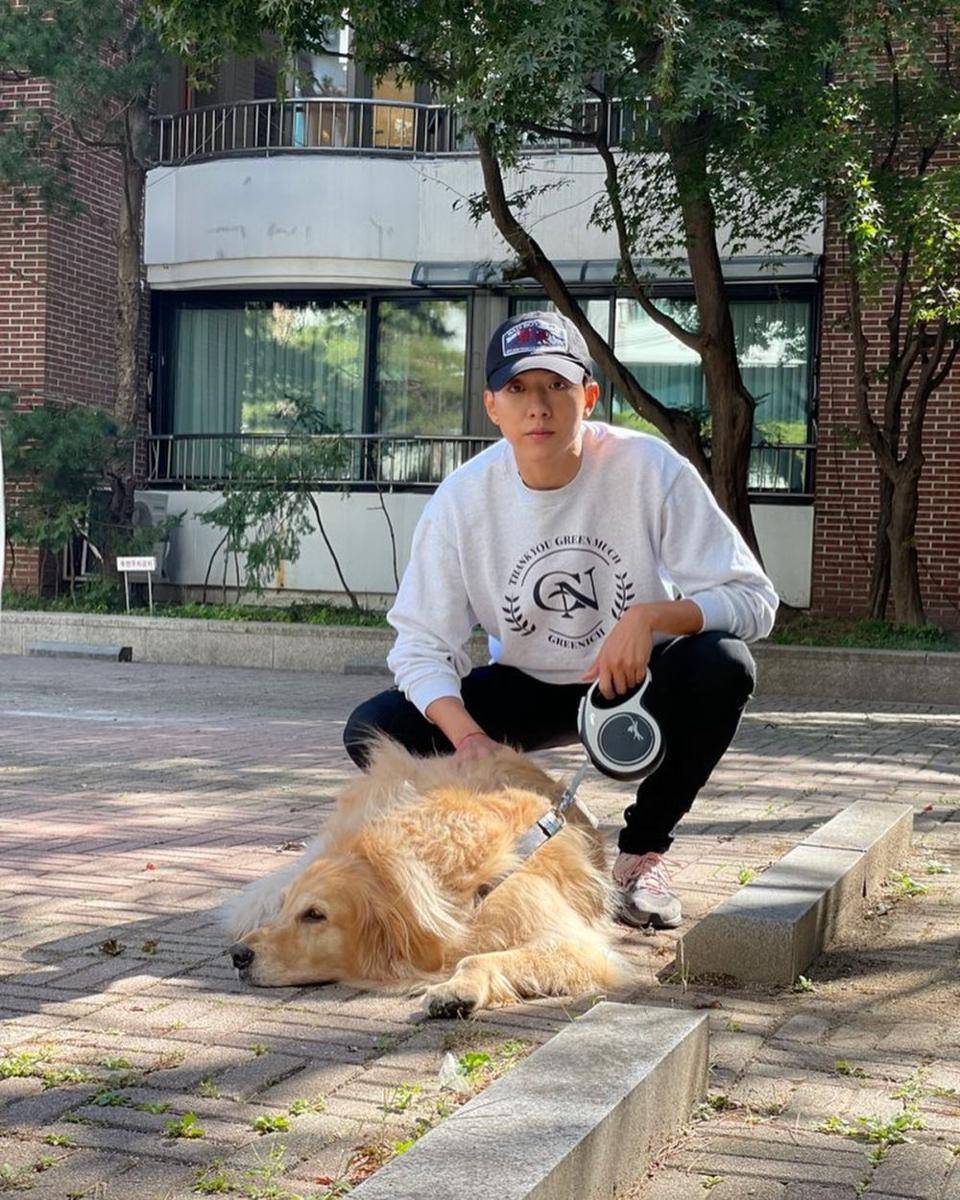 Lee Jung Shin CNBLUE (instagram.com/leejungshin91)