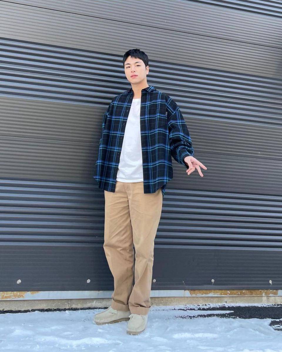 Junhoe iKON (jnstagram.com/juneeeeeeya)