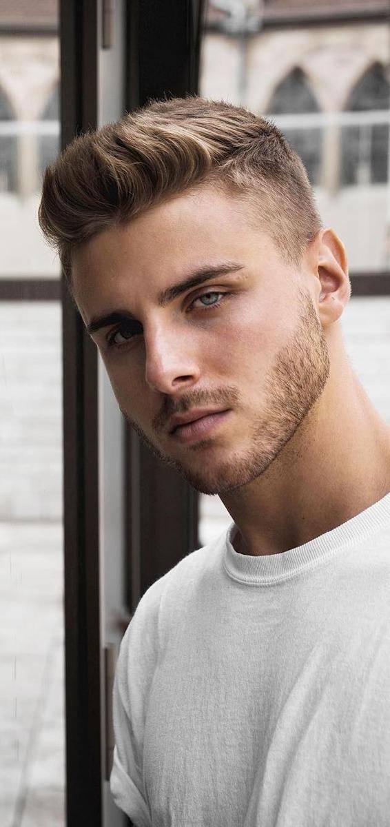 Ilustrasi cowok dengan stubble beard (Pinterest.com)