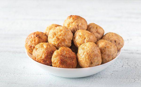 ilustrasi bakso goreng (kuali.com)