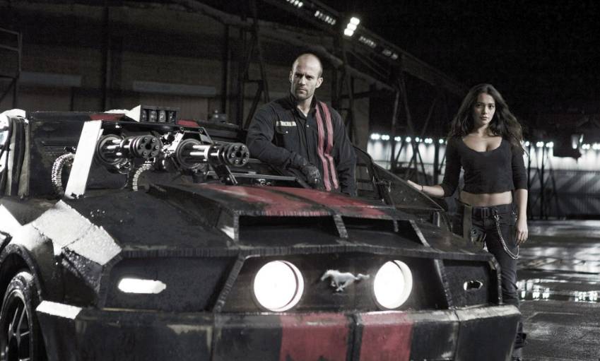 Jason Statham dan Natalie Martinez di Death Race (2008) (dok. Universal Pictures/Death Race)