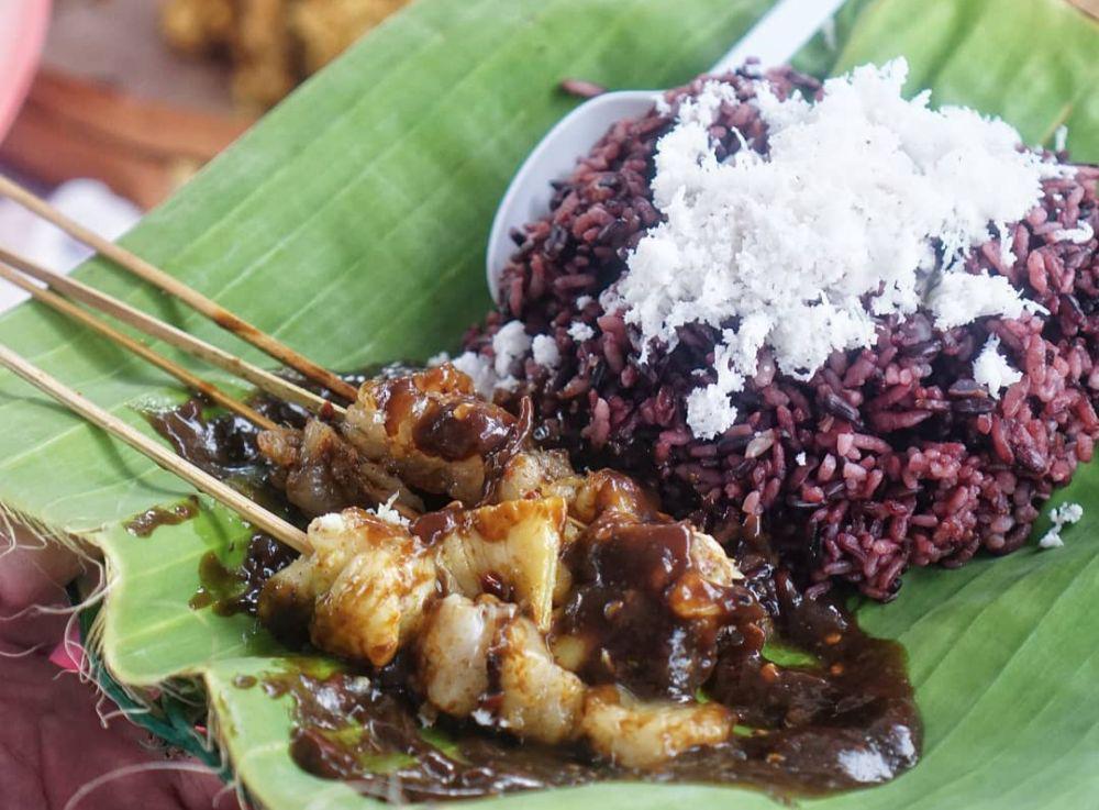 11 Menu Pendamping Sate Ayam, Gak Cuma Lontong lho!