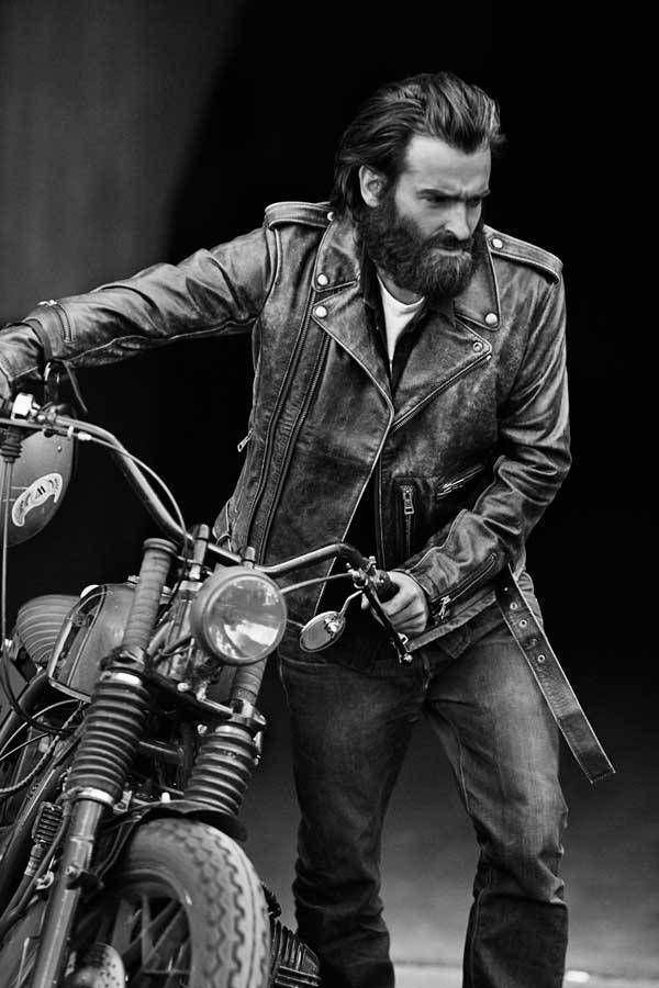 Ilustrasi cowok dengan full classic beard (Pinterest.com)